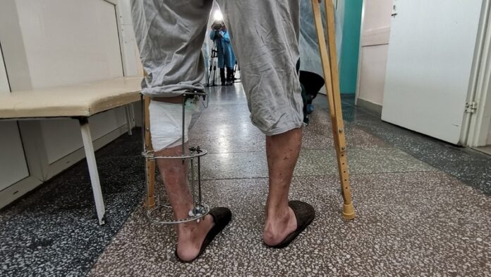 Одна ошибка – полгода в больнице. Как на Алтае 'собирают по частям' людей после ДТП - АМИТЕЛ