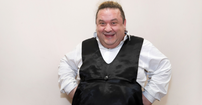 Похудевший на 50 килограммов Александр Морозов снова лег на операцию