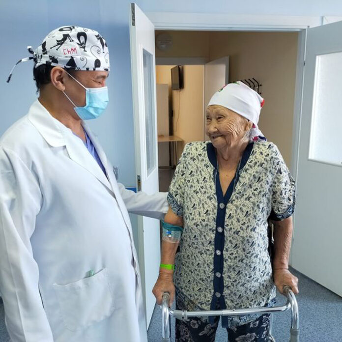 В Уральске 95-летней пациентке успешно провели операцию на ногу В Уральске 95-летней пациентке успешно провели операцию на ногу