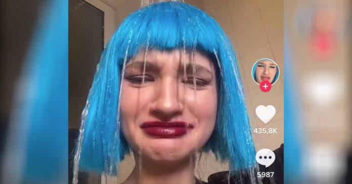 Видео с голубым париком и ринопластика — какой контент смотрят в российском TikTok | Исследования | Новости