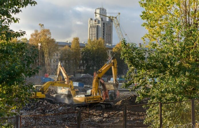 Добровольное варварство XXI века: реконструкци­я всегда лучше сноса