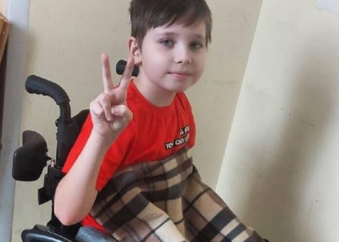 Неизвестный меценат перевел 8 миллионов рублей на протезирование 11-летнему парнишке, потерявшему после ДТП с автобусом руку и ноги,