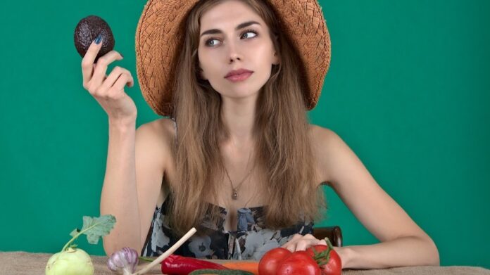 Перечислены главные привычки, которые мешают похудеть