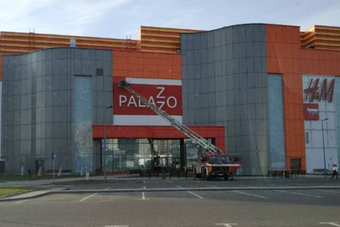 На Тимирязева перекрасили ТРЦ Palazzo