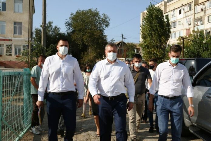 Губернатор провёл инспекцию ряда сельских школ Астраханской области - Астрахань 24