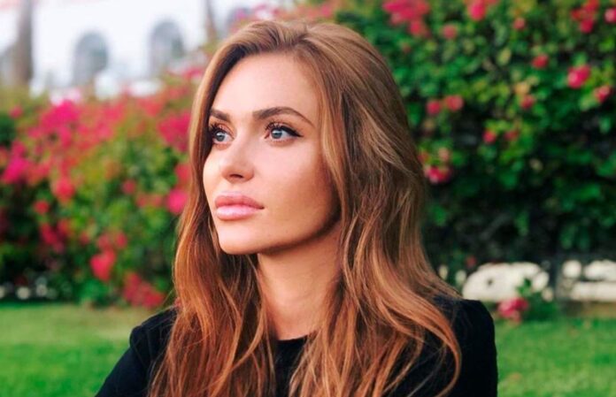 Дженифер Энистон, Слава Каминская и Анна Седокова откровенно рассказали о пластических операциях