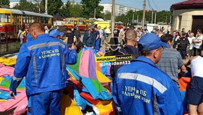 фото После ЧП с батутом в Алтайском крае проведут внеплановую проверку аттракционов
