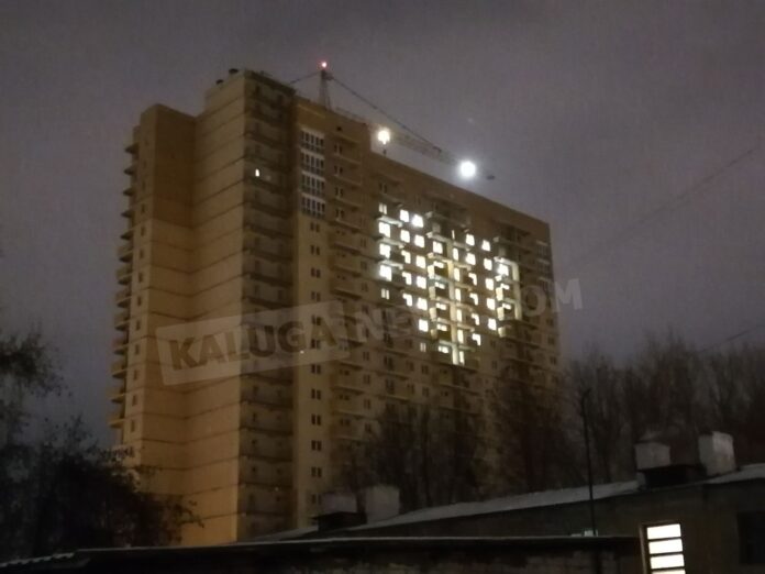 Тайна гигантского сердца на доме в Калуге раскрыта